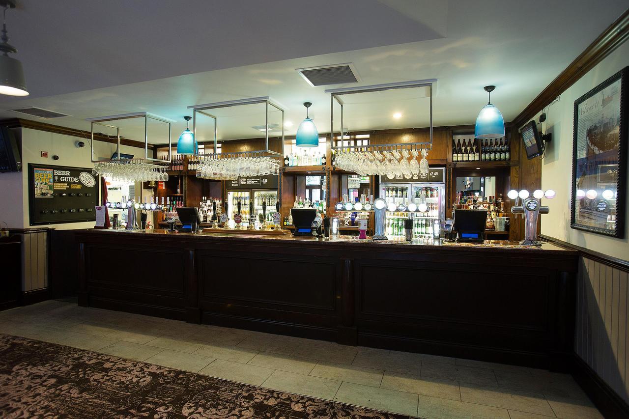 Hotel The Furness Railway Wetherspoon Barrow-in-Furness Zewnętrze zdjęcie